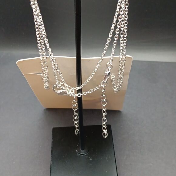 New 2 PC Set Best Friends Multicolor Heartshaped Magnetic - Picture 3 of 3